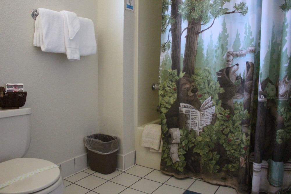 Barewood Inn and Suites photo 13