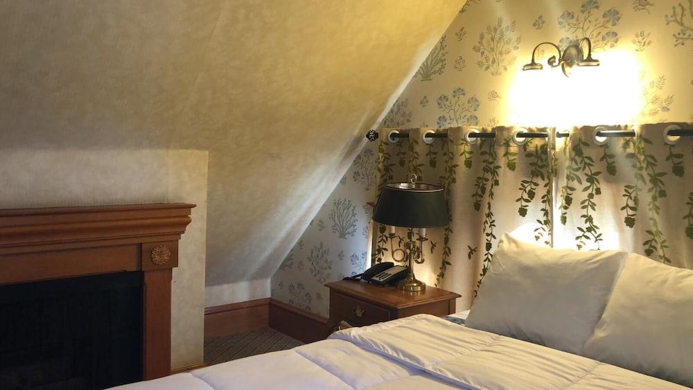 Pacific Grove Inn photo 17