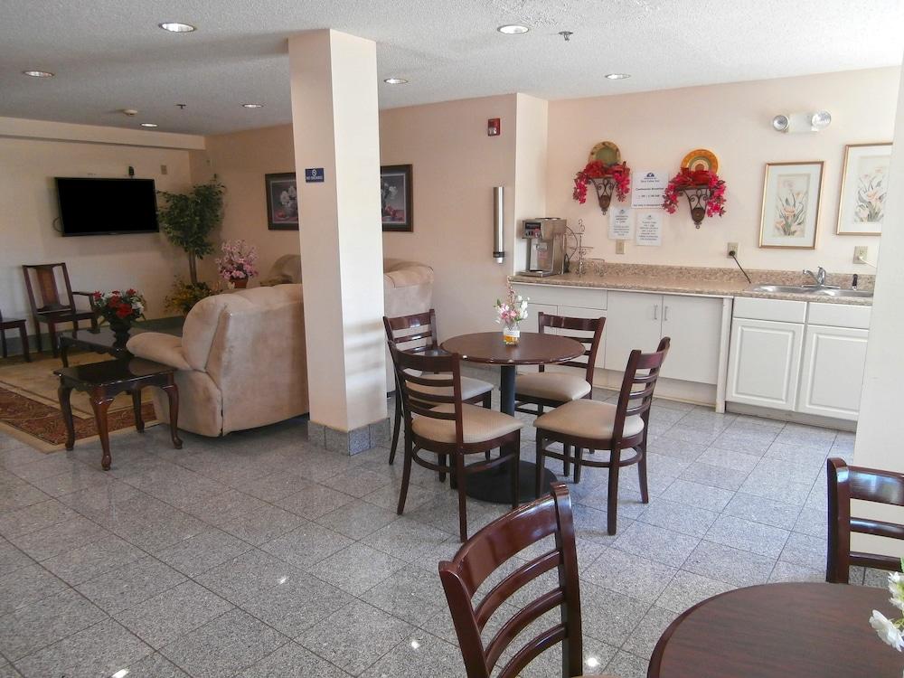 Americas Best Value Inn & Suites McDonough photo 8