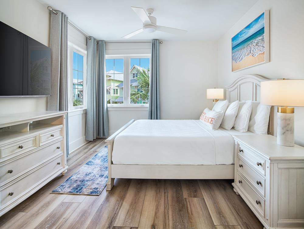 Margaritaville Beach Cottage Resort PCB photo 25