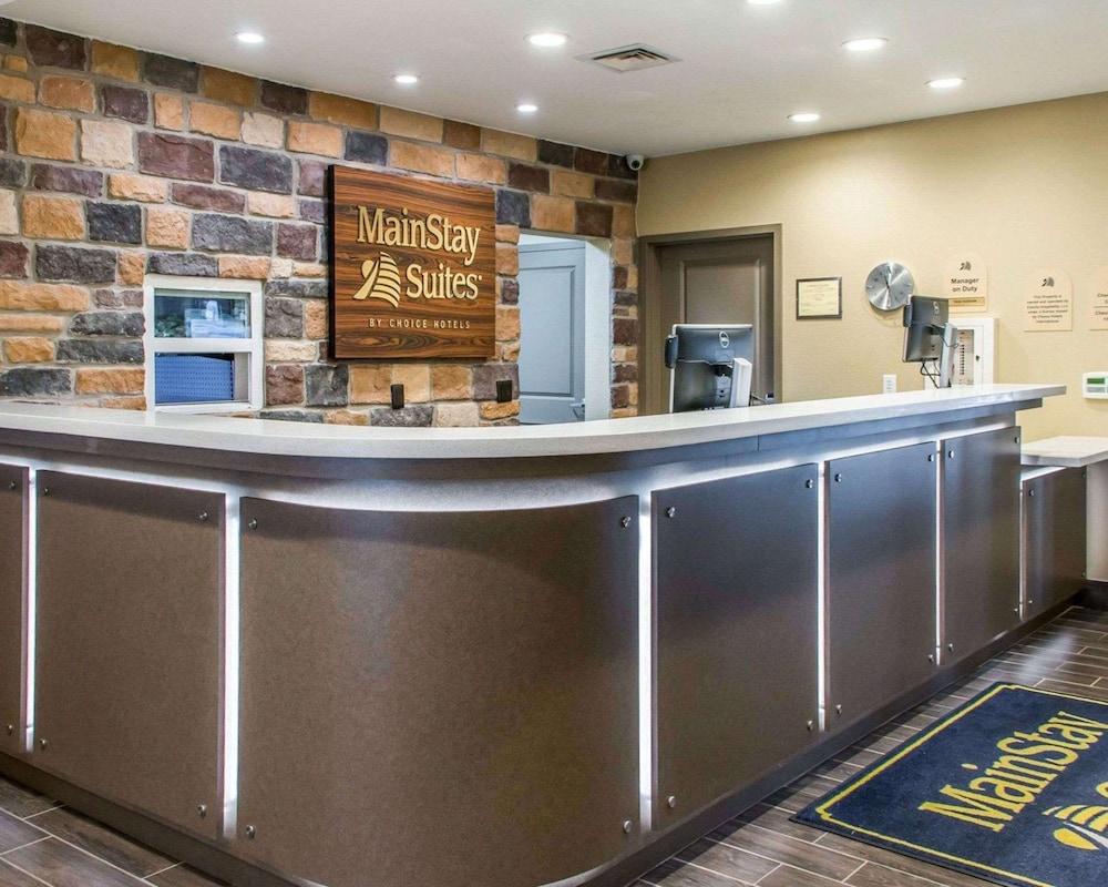 MainStay Suites Cotulla photo 6