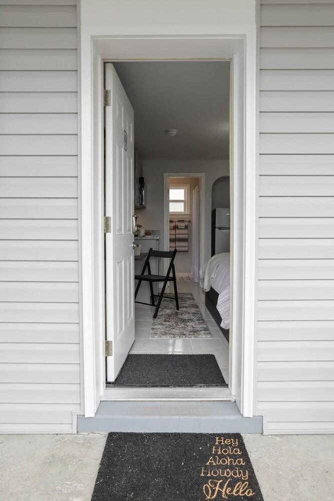 The Knolls photo 6
