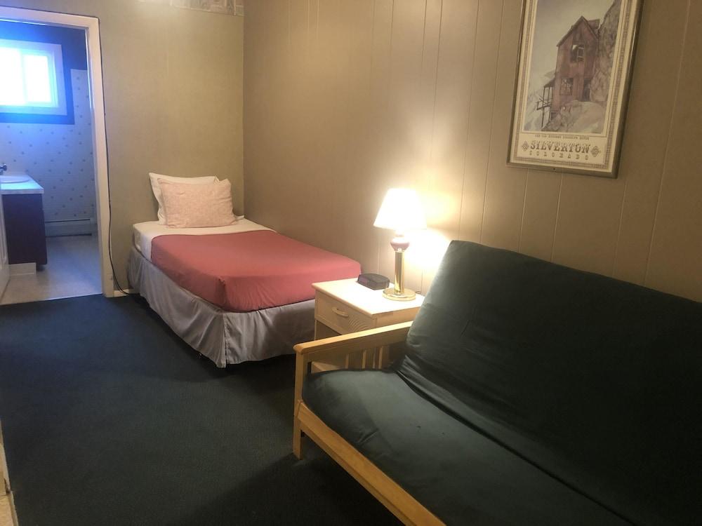 Triangle Motel photo 56