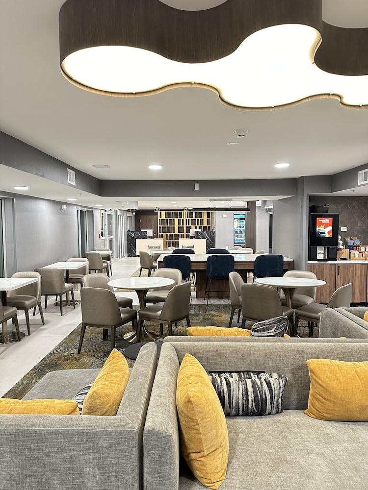 La Quinta Inn by Wyndham Columbia NE/Fort Jackson photo 70