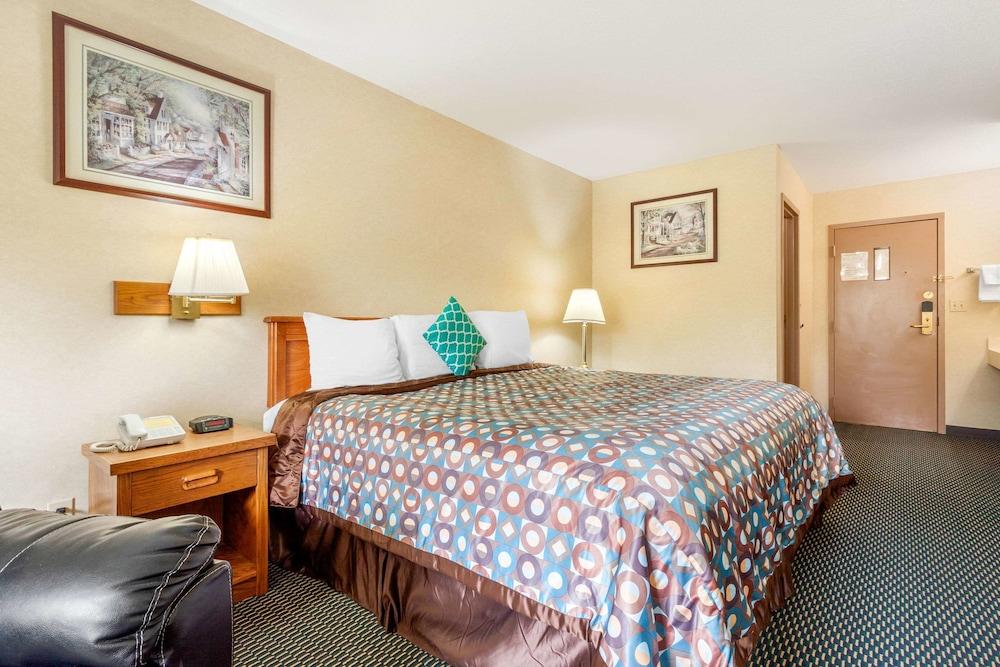 Rodeway Inn Blair photo 14