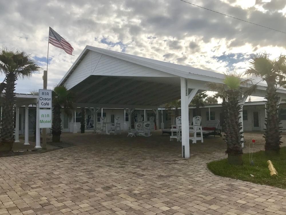 A1A Ocean Club photo 27
