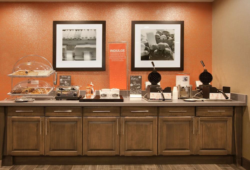 Hampton Inn Snyder TX photo 19