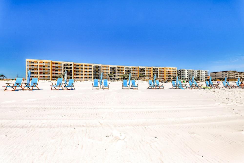 Azure Condominiums photo 52