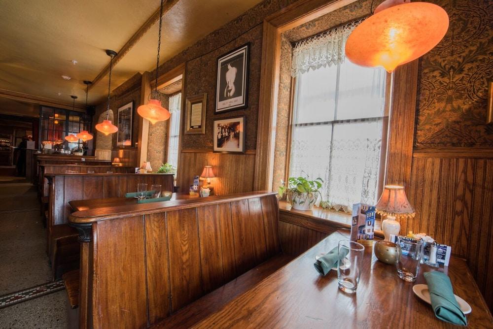 Washington House Hotel photo 28