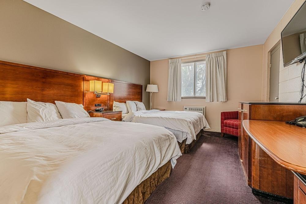 Skyview Inn photo 4