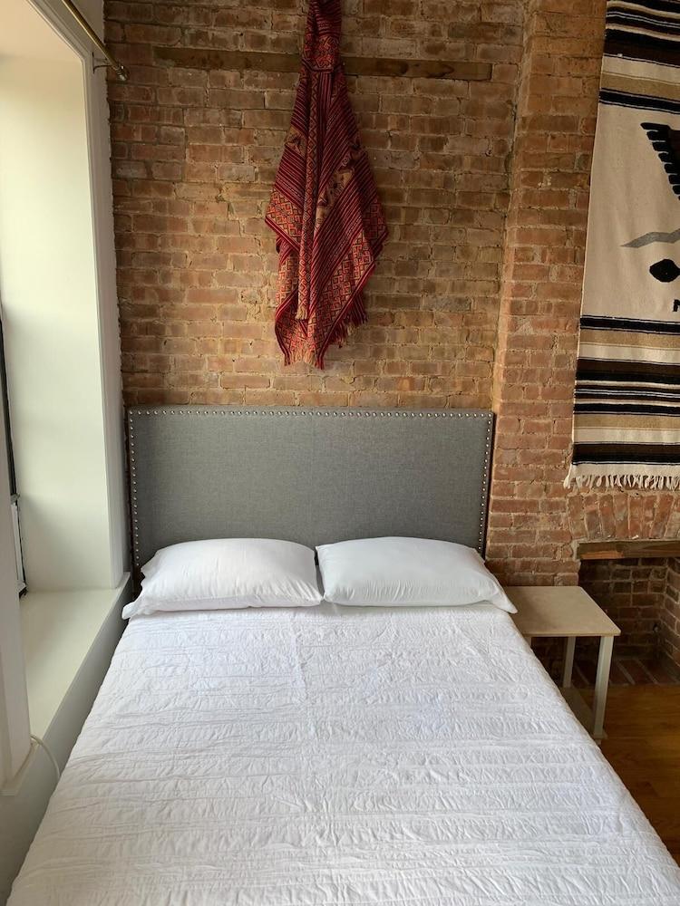 Manhattan Private Bedroom Hostel photo 5