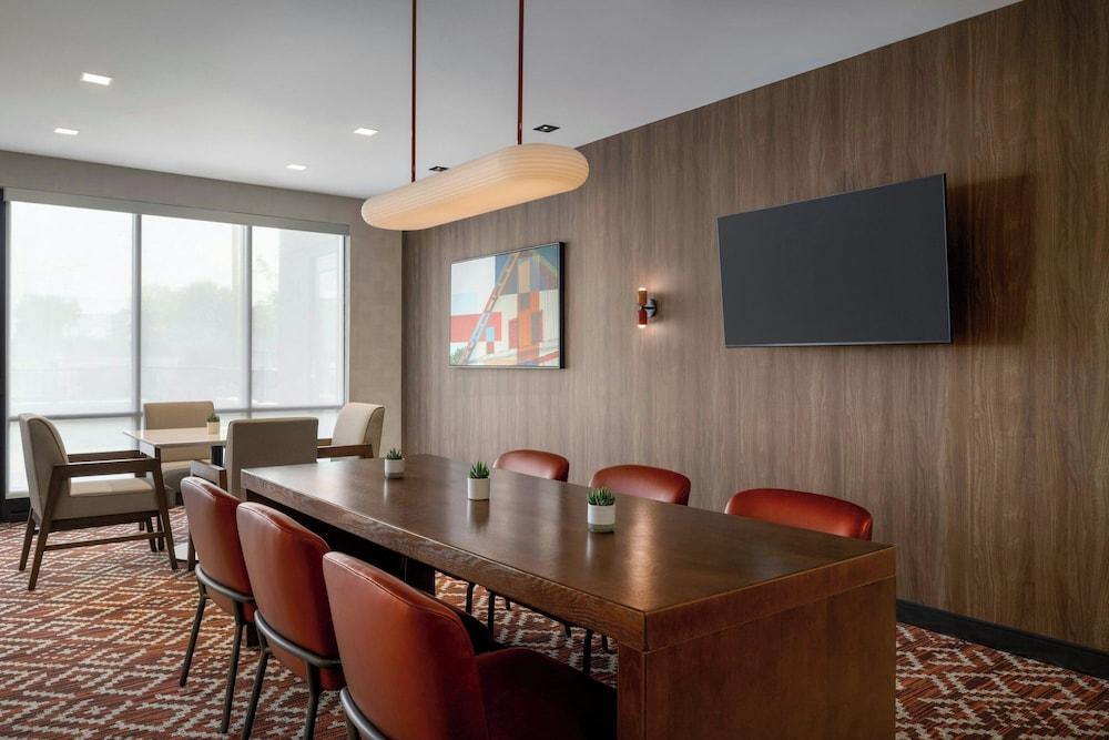 Towneplace Suites By Marriott Lancaster, PA photo 26