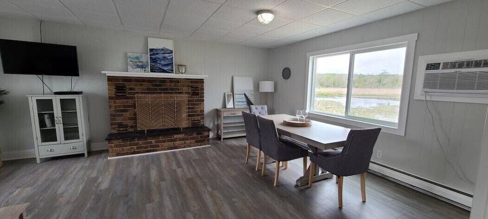 Coastal Inn photo 19