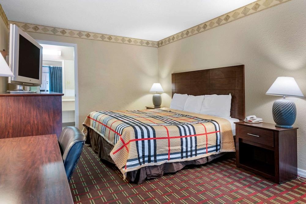 Rodeway Inn New Port Richey photo 29