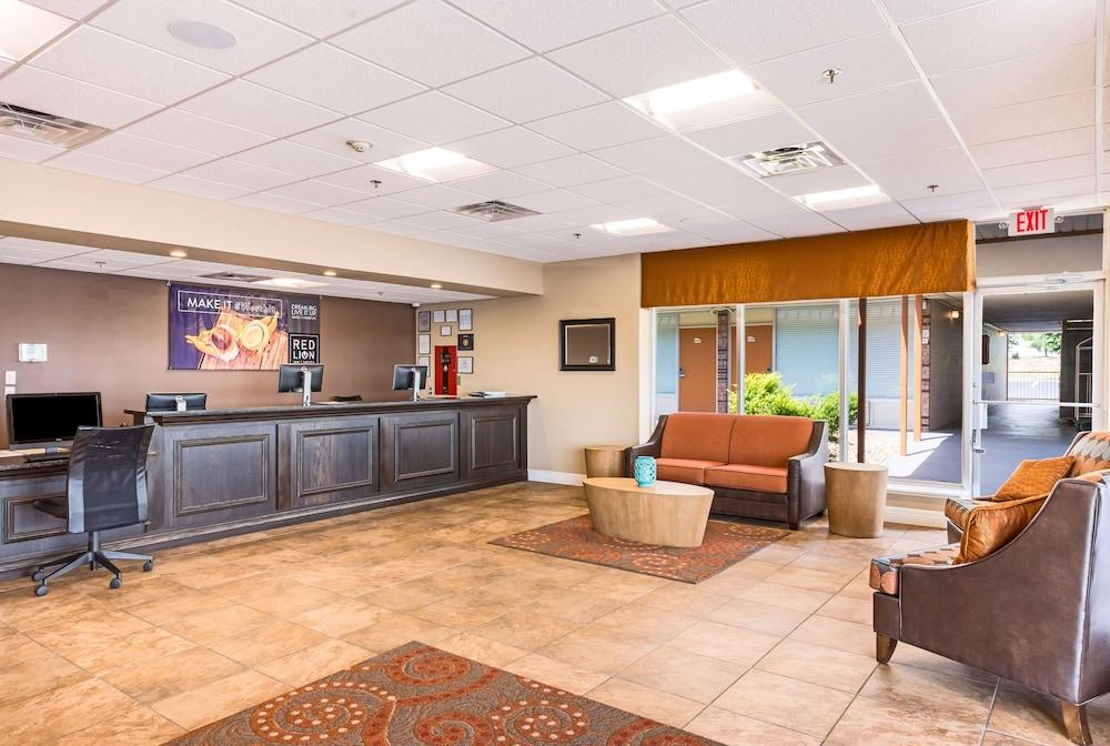 Red Lion Inn & Suites Branson photo 18