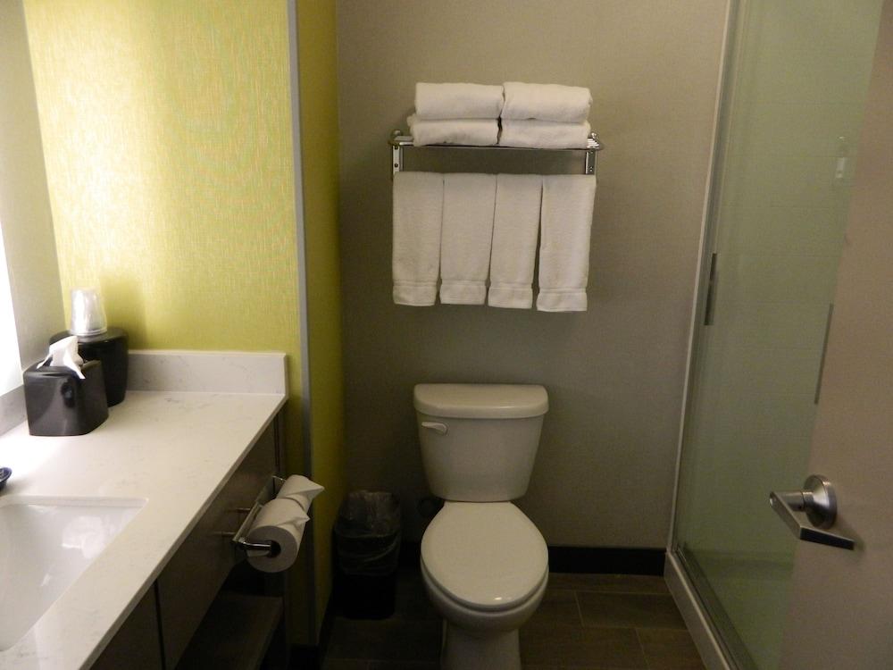 Holiday Inn Express & Suites Shippensburg by IHG photo 39