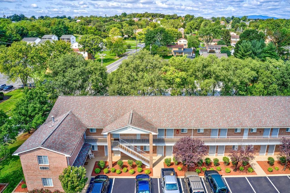Affordable Suites of America Harrisonburg photo 61