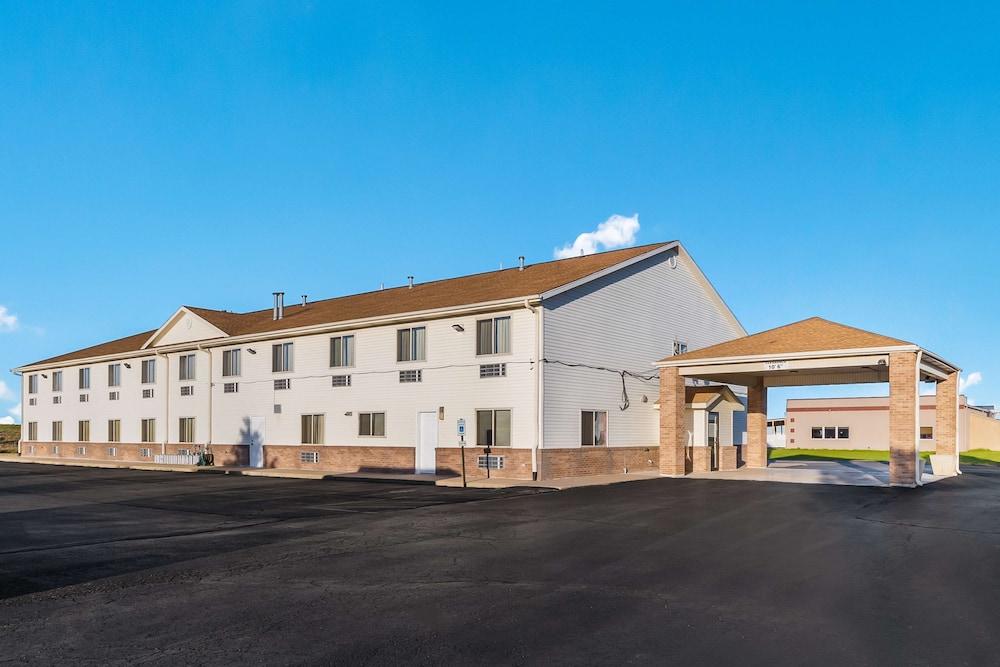 Americas Best Value Inn Wenona photo 32
