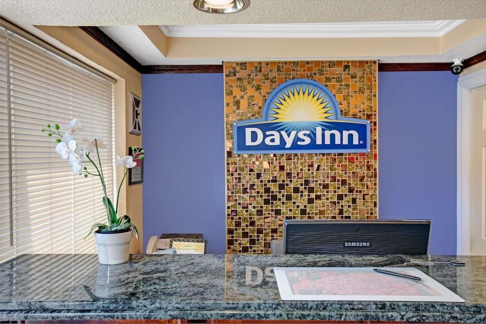 Days Inn by Wyndham San Francisco - Lombard photo 6