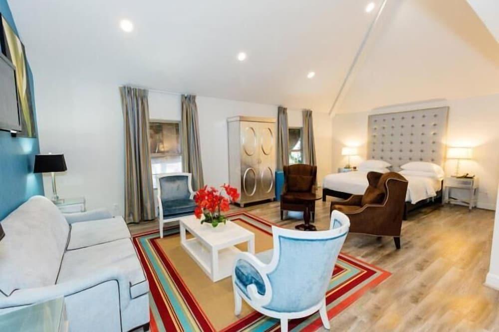 L.A. Sky Boutique Hotel photo 51