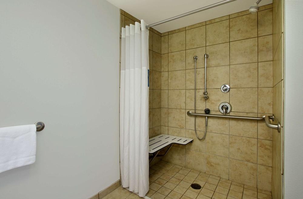 Hampton Inn & Suites Florence-Downtown photo 12