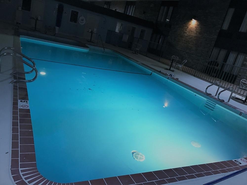 Quality Inn photo 12