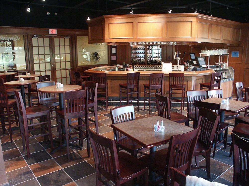 Riverwalk Place Resort & Spa photo 65