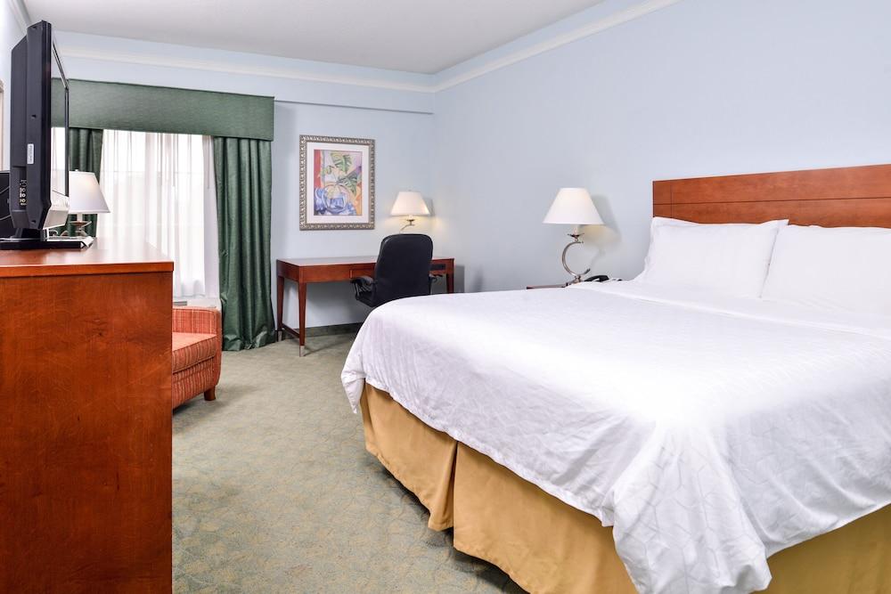 Holiday Inn Express Tampa N I-75 - University Area by IHG photo 11