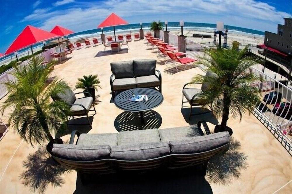 Matador Oceanfront Resort photo 16
