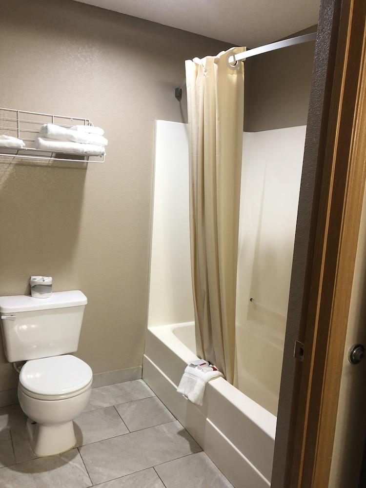 Quality Inn Neosho photo 22