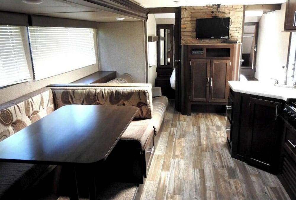Shadow Hills RV Resort photo 14
