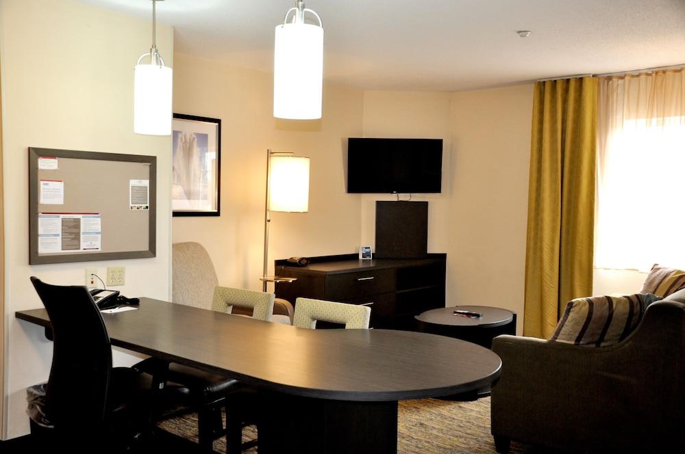 Candlewood Suites Washington Dulles Sterling by IHG photo 8