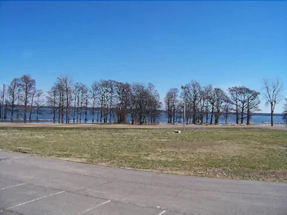 Reelfoot Lake Inn photo 15