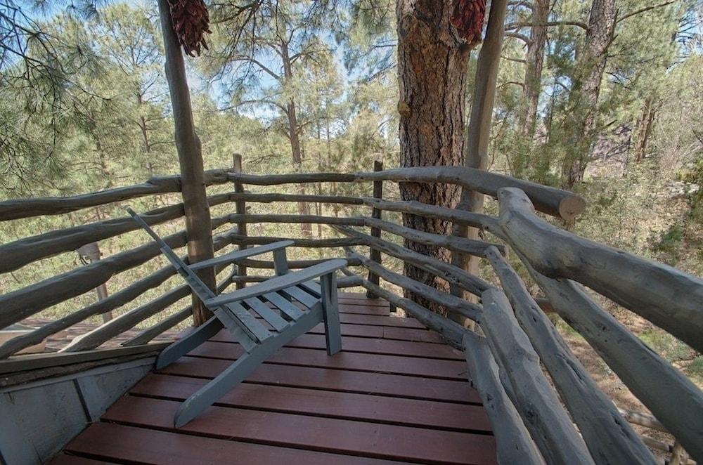 Bear Creek Motel And Cabins photo 43