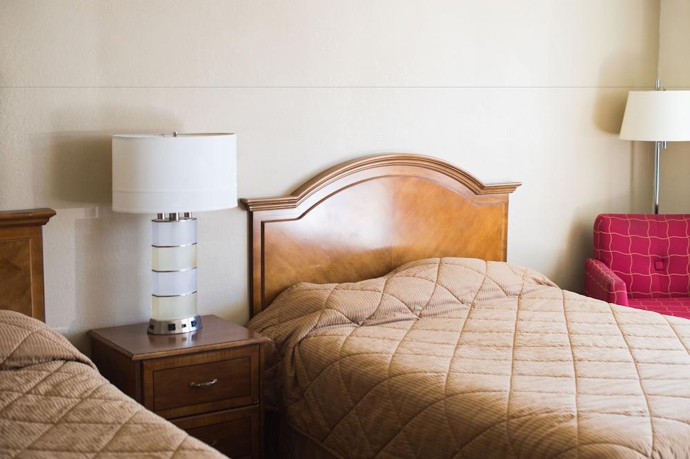 Stardust Motel Redding photo 16