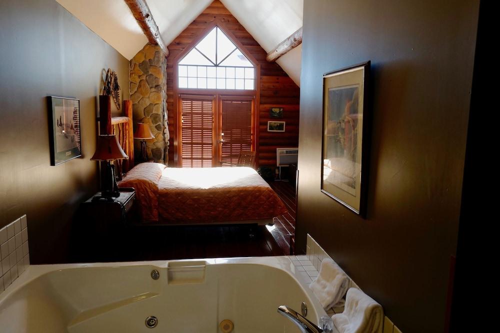 Sumas Mountain Lodge photo 59
