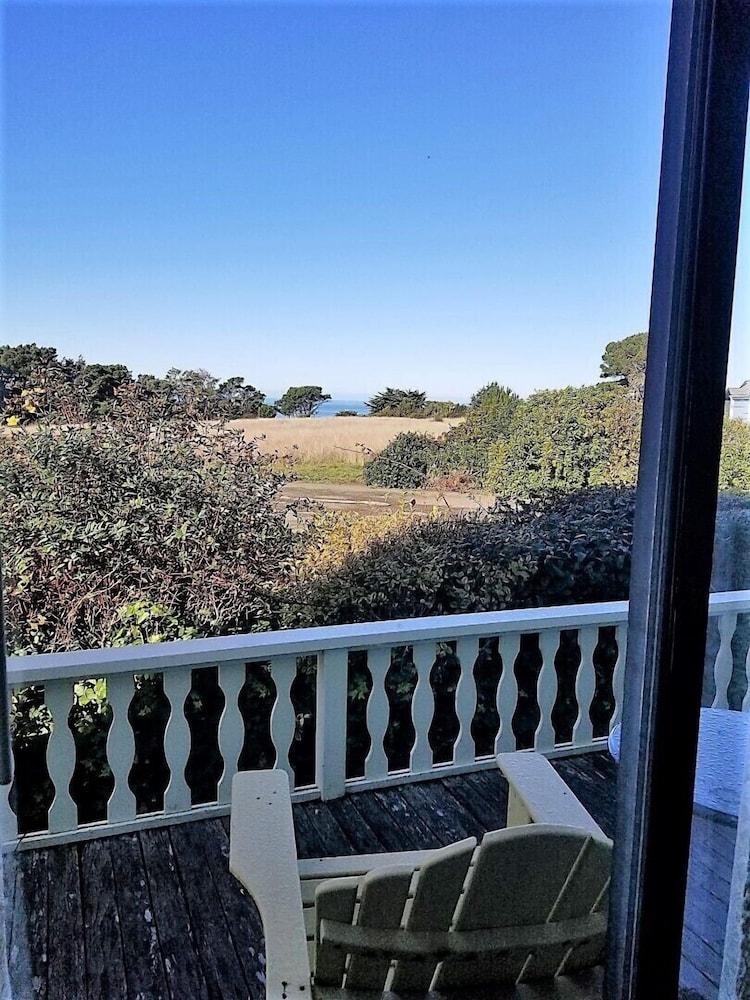 Hill House Inn photo 42