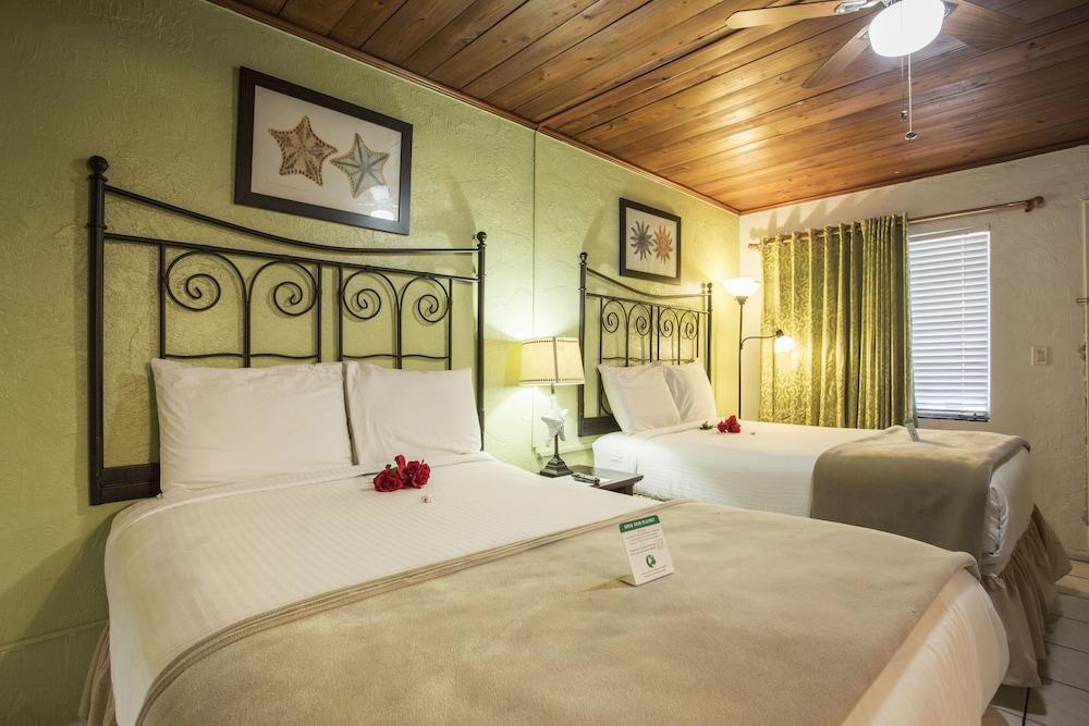 Island Breeze Inn photo 35
