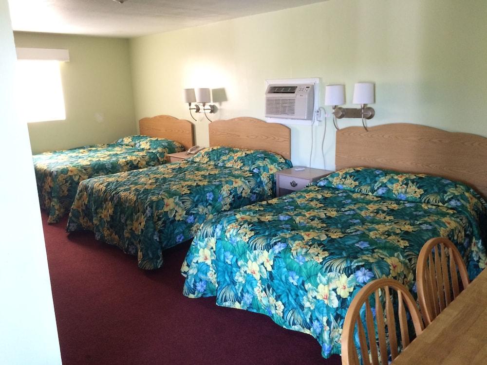 Dixie Plaza Hotel photo 15