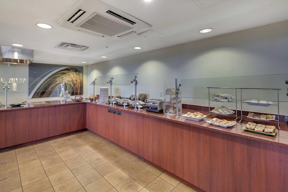 Courtyard by Marriott Jacksonville Beach Oceanfront photo 38