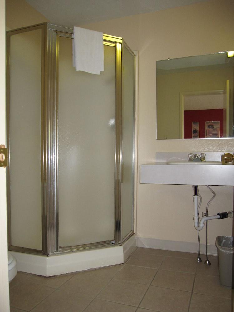 Palace Inn photo 2