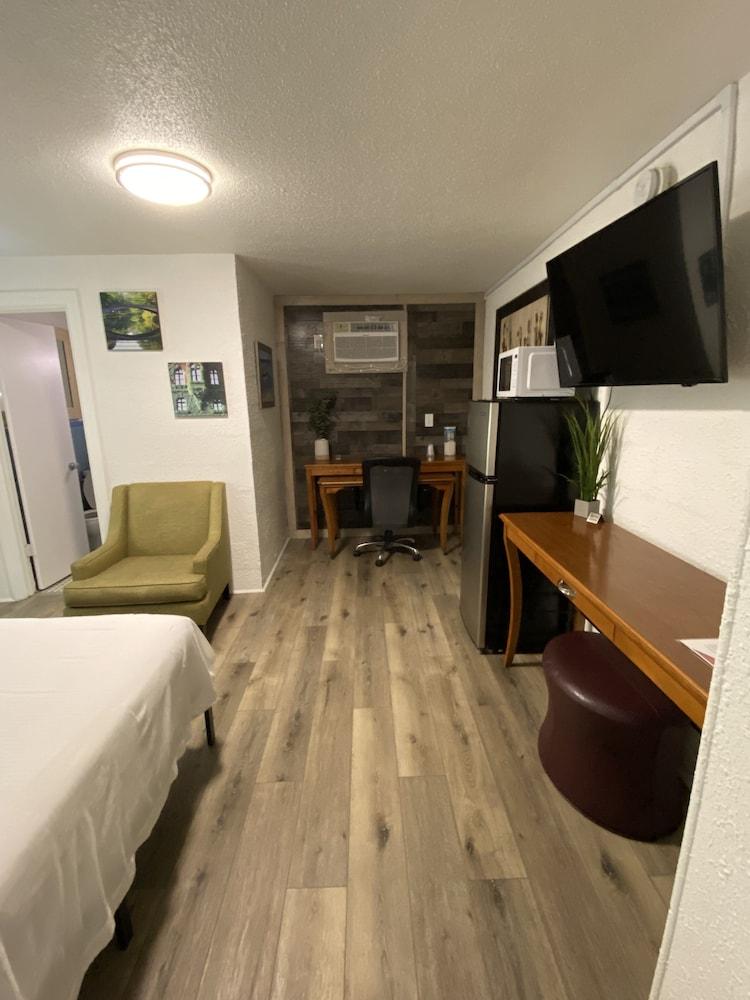American Inn photo 5