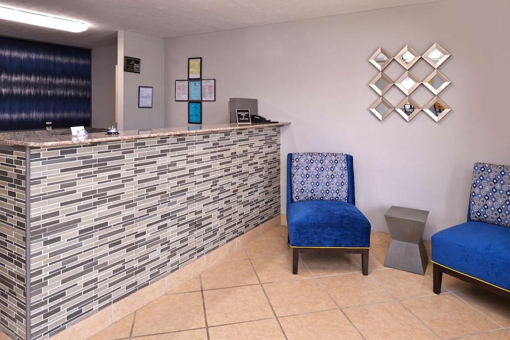 Americas Best Value Inn Monroeville photo 2