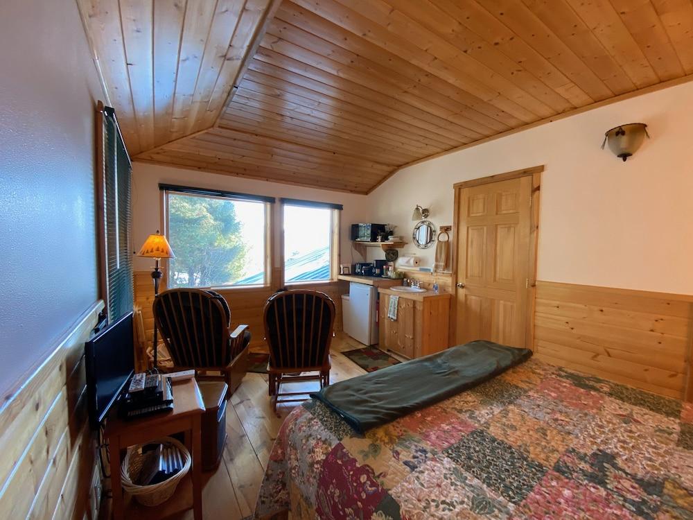 Angels Rest on Resurrection Bay LLC photo 45