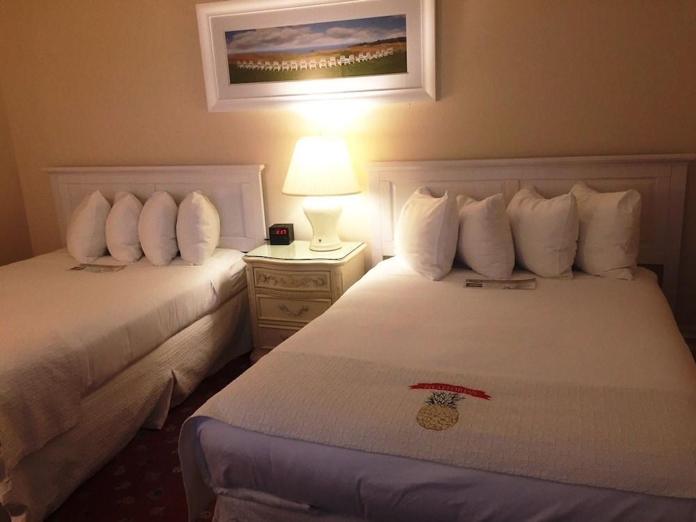 Perry Hotel photo 18