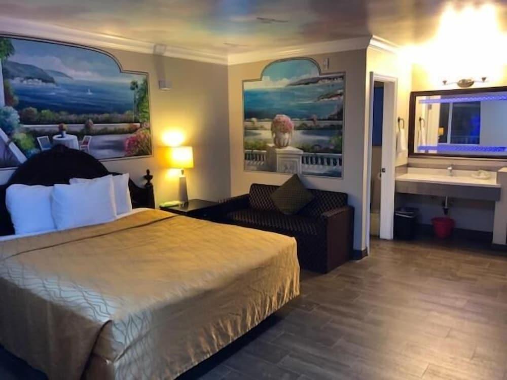 Mesa Motel photo 15