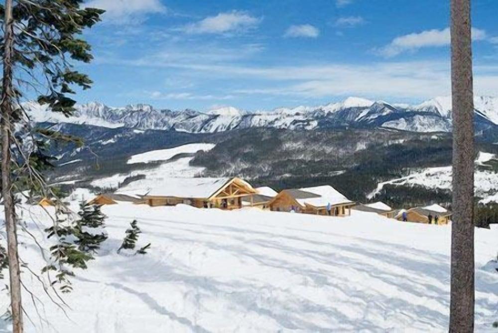 Cowboy Heaven Cabins photo 20