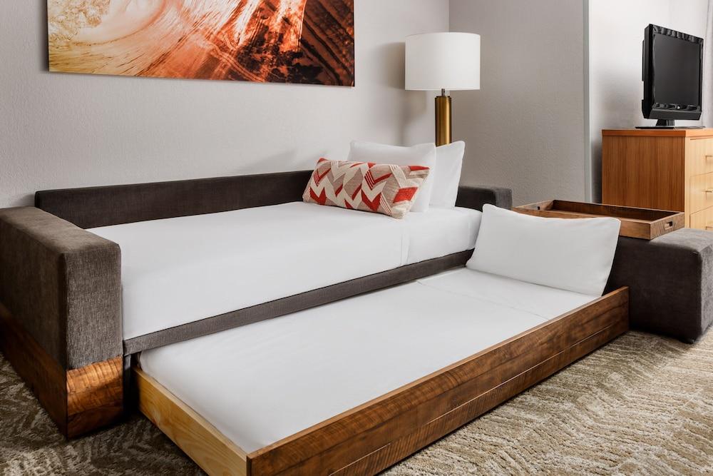 Springhill Suites by Marriott Warwick photo 7