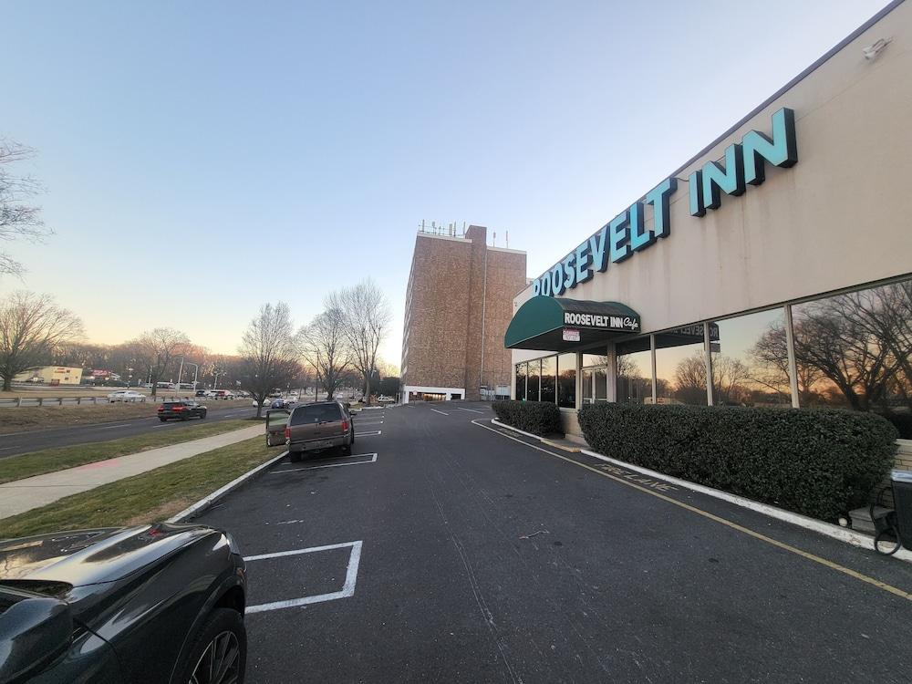Roosevelt Inn photo 19