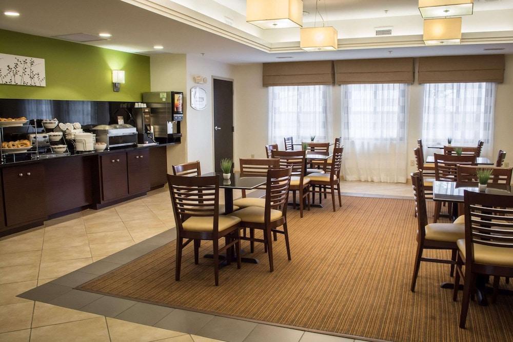 Sleep Inn And Suites photo 22